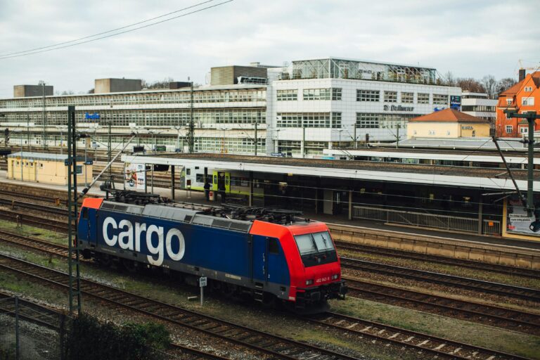 pexels-markusspiske-3905831
